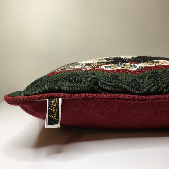 Christmas Tabby Cat Tapestry Pillow Poinsettias Holiday 16" x 16" Square Fashion - Picture 9 of 16